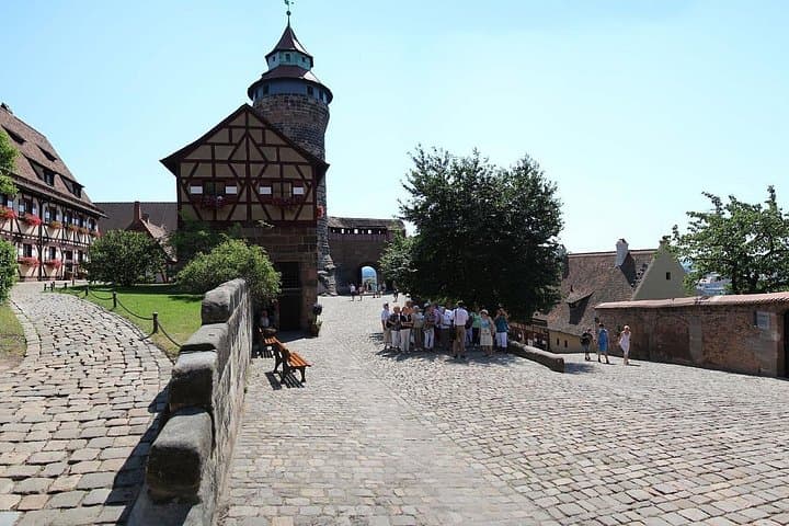 Erkunden Sie die mittelalterliche Altstadt und die historischen Märkte von Nürnberg — Foto 2