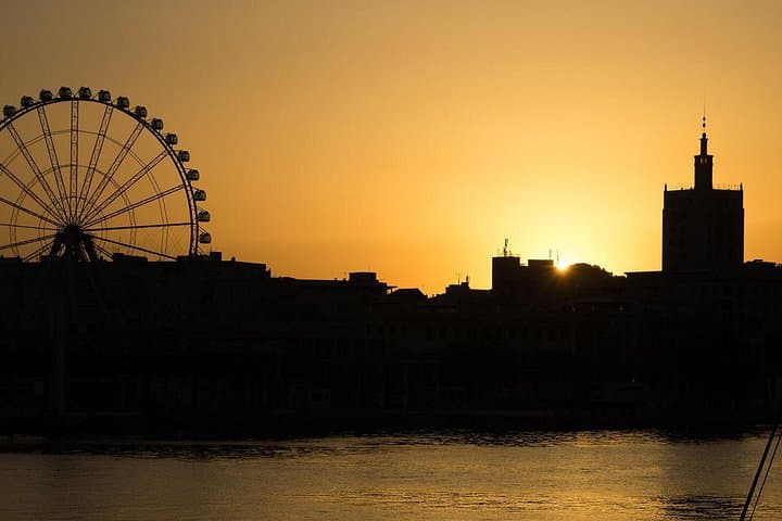 Malaga Sonnenuntergangs-Kreuzfahrt und Restaurantabendessen — Foto 5