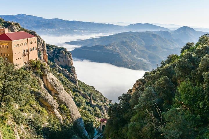 Visite Guidée Privée du Parc National de Montserrat — photo 3