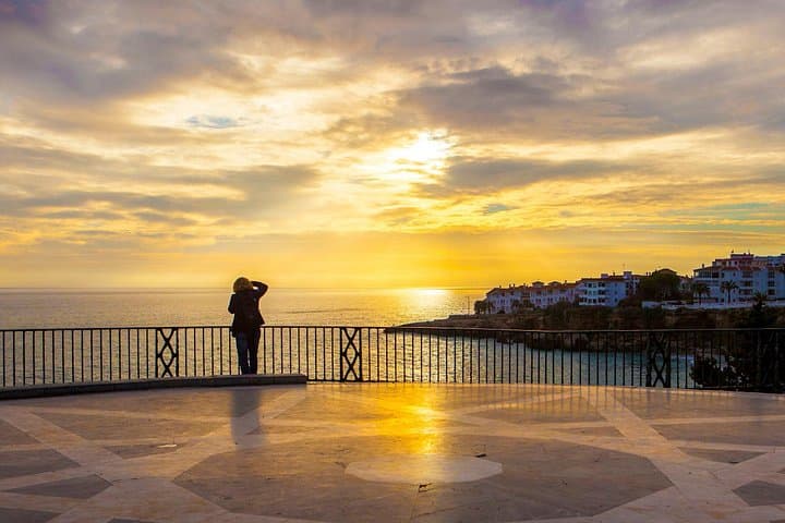 Escursione di un giorno a Nerja e Frigiliana da Granada (Max. 8) — foto 5