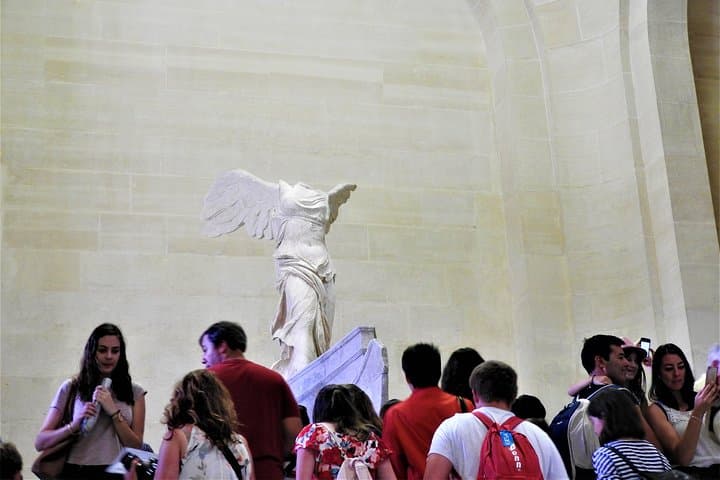 Geführte Tour durch das Louvre Museum — Foto 1