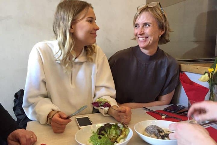 Klassische Bissen und kulinarische Trends Nachbarschafts-Foodtour in Berlin
