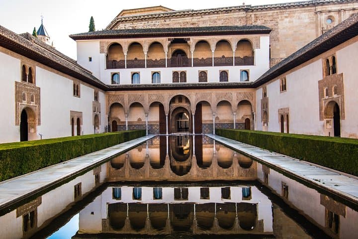 Private Sinnestour durch die Alhambra und die Nasridenpaläste — Foto 3