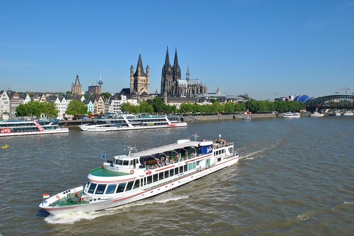 Kölner Rhein 1-Stunden Sightseeing-Kreuzfahrt — Foto 2