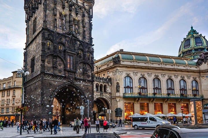 Privater Transfer von Berlin nach Prag, Hotel-zu-Hotel — Foto 4