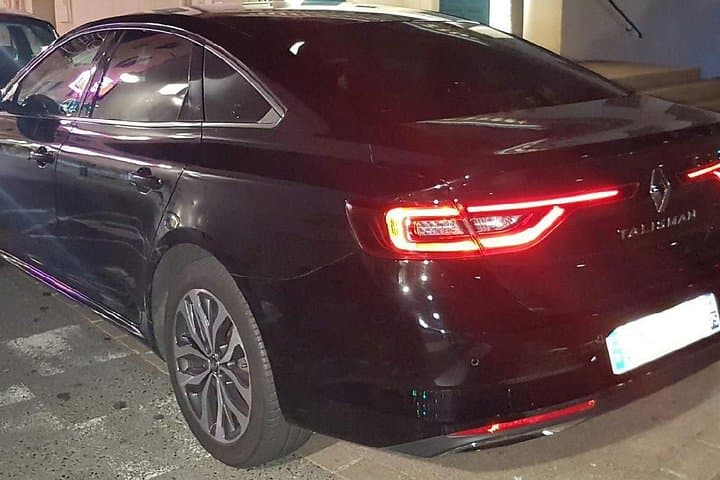 Private Airport Transfer from Nice Airport to Nice or Cannes