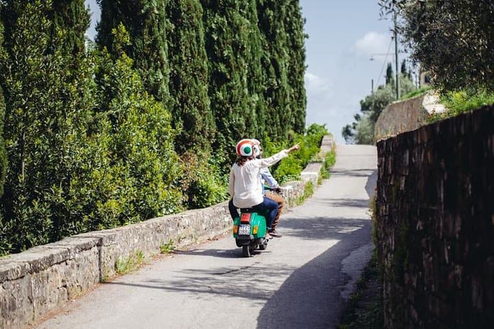 Florence Vespa Tour: Tuscan Hills, Food and Chianti Wine — photo 1