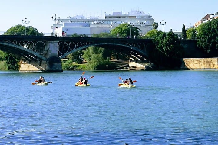 Tour in kayak di 2 ore a Siviglia sul fiume Guadalquivir — foto 5