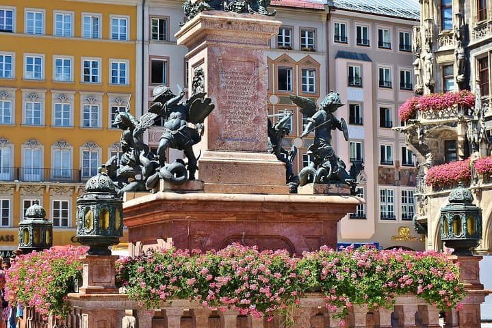 München Essentials - Englischer Garten, Marienplatz & Residenz — Foto 5
