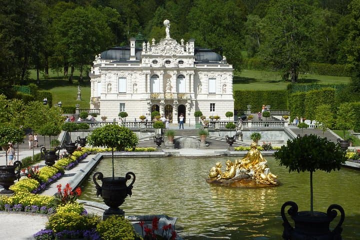 Excursión de un día al Castillo de Neuschwanstein y al Palacio de Linderhof desde Múnich — foto 3
