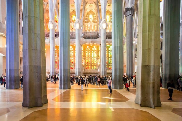 Visite guidée de la Sagrada Familia avec accès aux tours en coupe-file — photo 5
