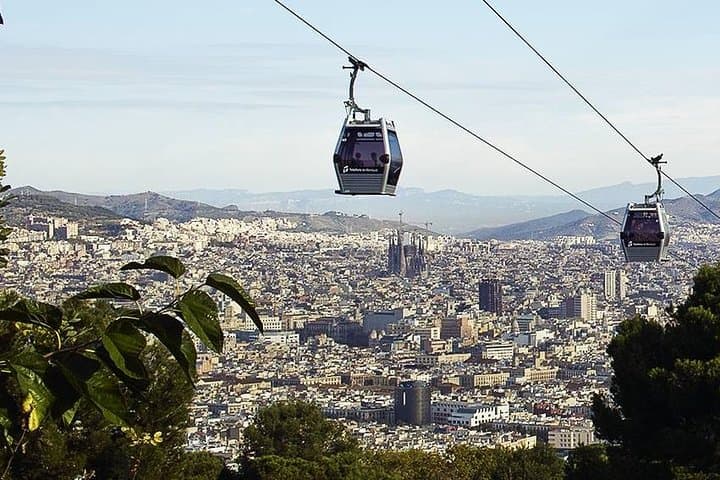 Barcelona: Altstadt, Montjuïc Schloss, Seilbahn Kleingruppentour — Foto 3