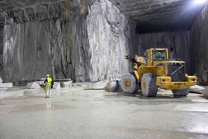 Carrara: Aventura Exclusiva en las Cuevas de Mármol en un 4x4 — foto 5