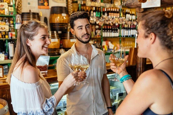 Private Food Tour in Seville: 6 oder 10 Verkostungen — Foto 2