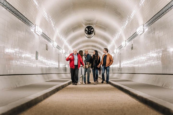 Private Ganztägige Tour durch Hamburg mit einem lokalen Guide