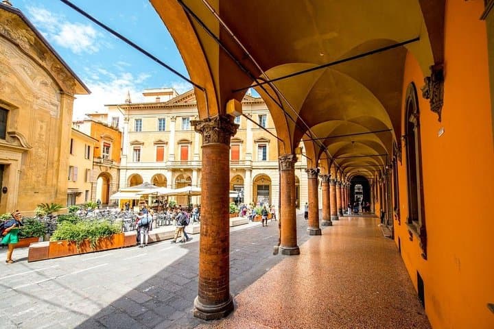 Bologna Private & Personalized Halbtagestour mit einem lokalen Guide — Foto 2
