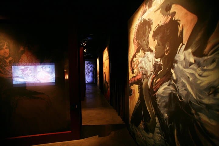 Salta la Coda: Biglietto d'Ingresso al Museo del Baile Flamenco — foto 5