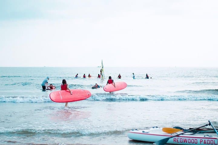 Clase de surf en la playa de Valencia — foto 4