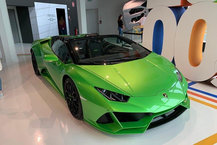 Ferrari-Museum, Ducati- und Lamborghini-Fabriken und -Museen — Foto 3