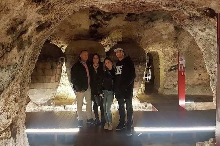 Valencia Weinland Tour: Weingüter, Mittagessen & Bobal-Weine — Foto 3