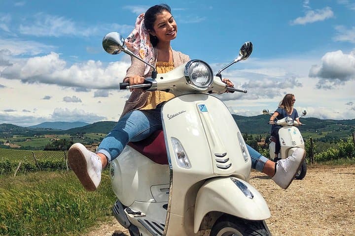 Toskana Vespa Tour durch die Hügel des Chianti — Foto 3