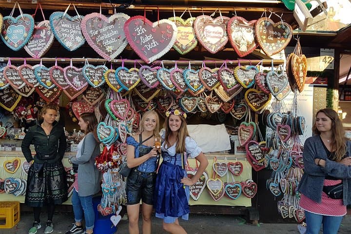 Geführte Erfahrung auf dem Münchner Oktoberfest mit Bier und Essen — Foto 4