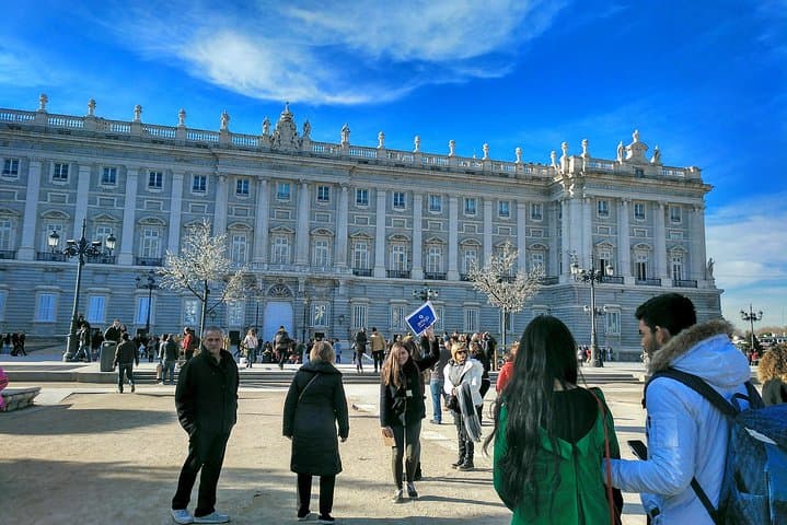 Privatführung durch den Königlichen Palast von Madrid — Foto 4