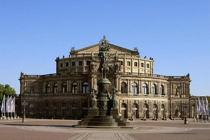 Stadtrundfahrt inklusive Frauenkirche und Semperoper Tour