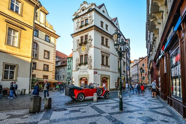 Trasferimento Privato con Visita Guidata da Berlino a Praga — foto 3