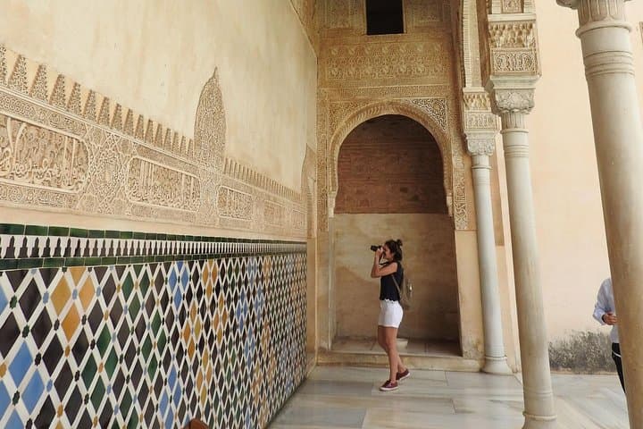 Visita diurna all'Alhambra (8 persone) — foto 2