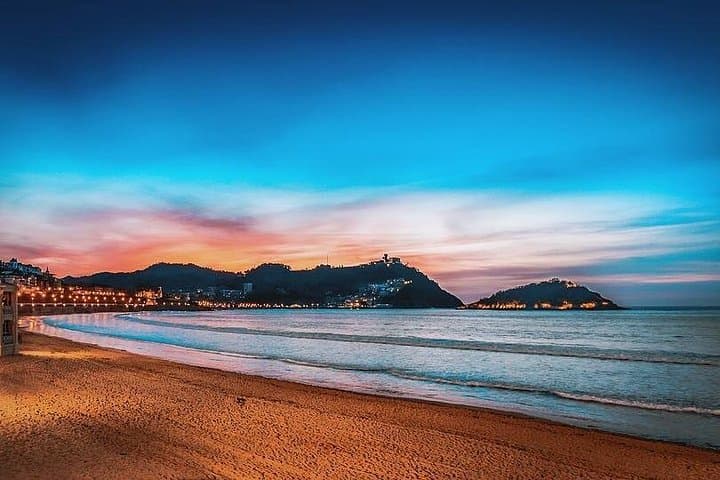Private Stadtrundfahrt in San Sebastian mit Einführung in die Pintxos-Kultur — Foto 4