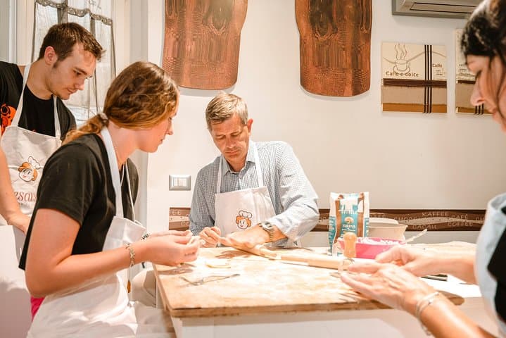 Turin: Private Pasta- und Tiramisu-Kurs — Foto 4