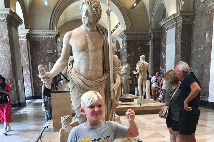 Tour Privato per Famiglie al Louvre di Parigi con Biglietti — foto 4