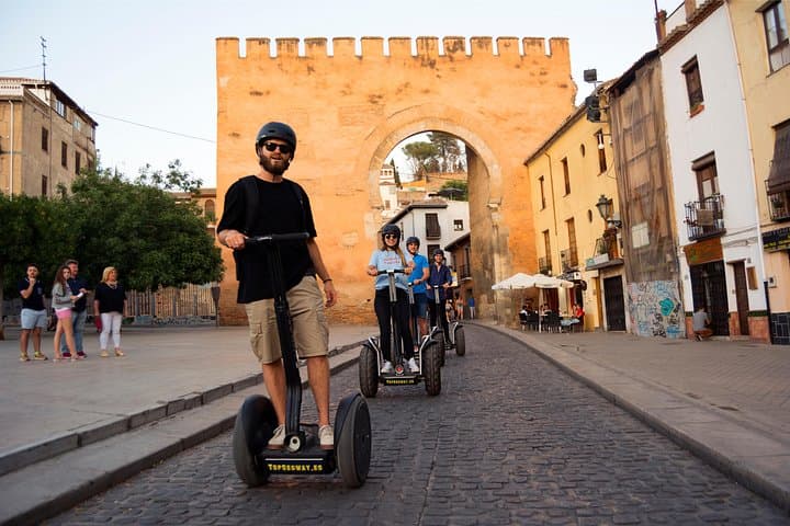 Granada: Tour Storico di 3 Ore in Segway — foto 2