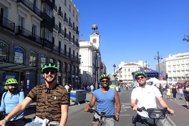 Visite en petit groupe à vélo électrique à Madrid — photo 3