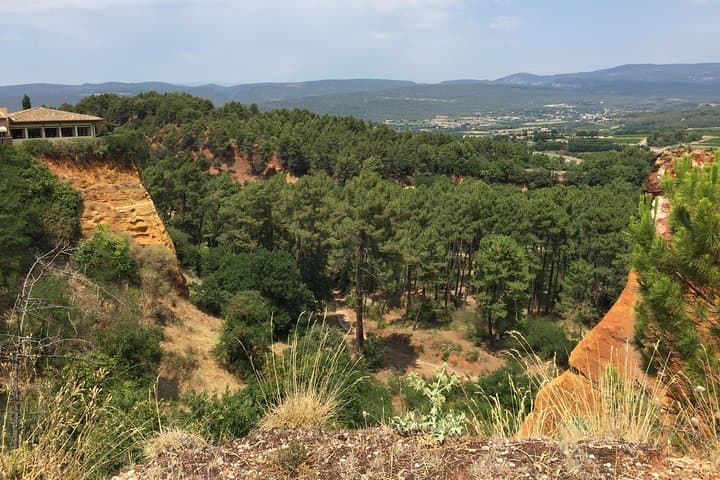 Ganztägige Tour zu den 3 schönsten Bergdörfern im Luberon von Marseille / Aix-en-Provence — Foto 2