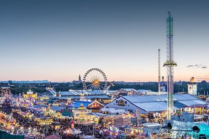 Geführte Erfahrung auf dem Münchner Oktoberfest mit Bier und Essen — Foto 2