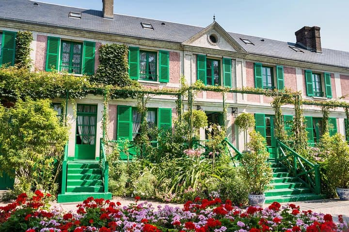 Zeitgebundenes Eintrittsticket für Versailles und Tagesausflug nach Giverny von Paris — Foto 1