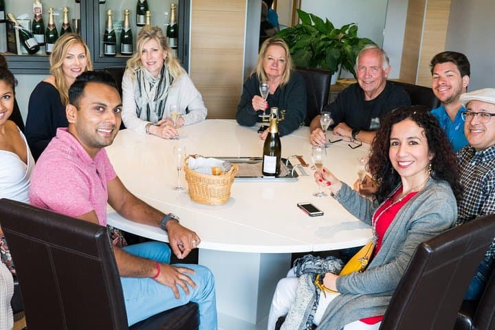Excursión de un día a Champagne con 6 catas, Reims y bodega desde París — foto 5