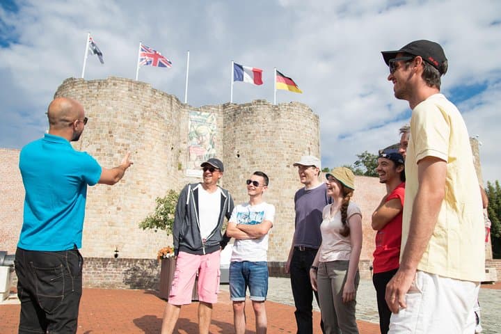 Campi di battaglia della Somme da Parigi con Memoriale Australiano e Cattedrale di Amiens — foto 3