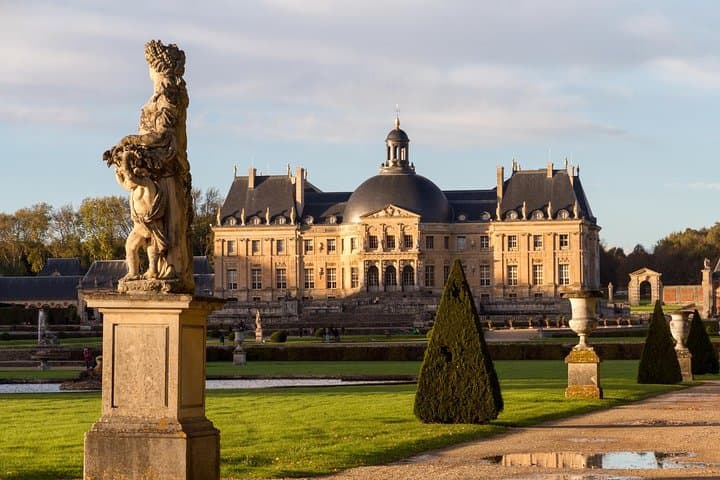 Excursión de un día en grupo reducido a los castillos de Fontainebleau y Vaux-Le-Vicomte desde París — foto 1