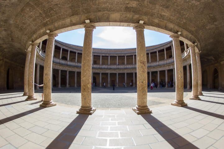 Tour Salta la Coda dell'Alhambra, Nasrid e Generalife a Granada — foto 4
