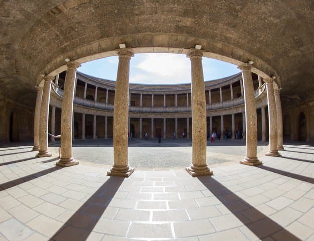 Visite de l'Alhambra, des Nasrides et du Generalife sans attente à Grenade — photo 4