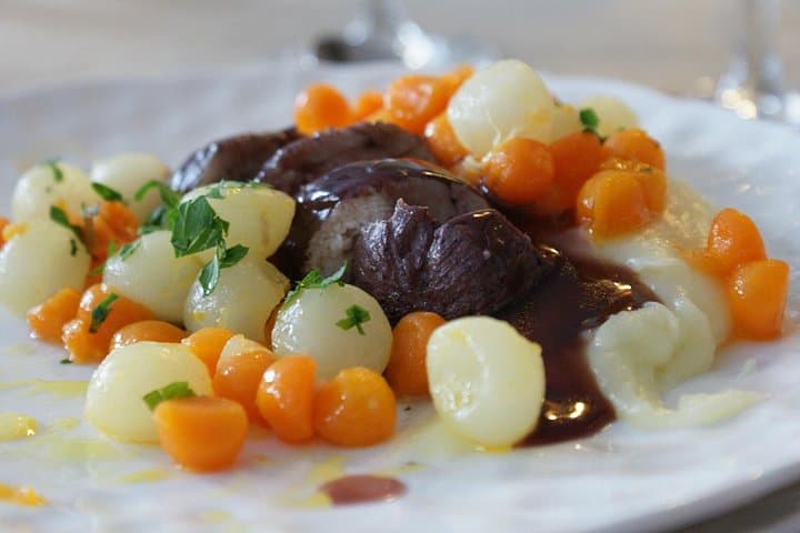 Cours de cuisine à Paris avec déjeuner et vin, option visite de marché — photo 3