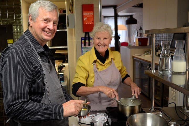 Cours de cuisine à Paris avec déjeuner et vin, option visite de marché — photo 4