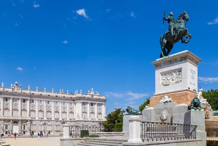 Tour Privado del Palacio Real de Madrid con Entradas — foto 5
