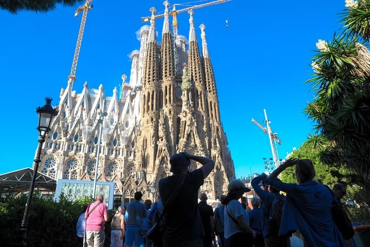 Points forts de Barcelone et visite de la Sagrada Familia
