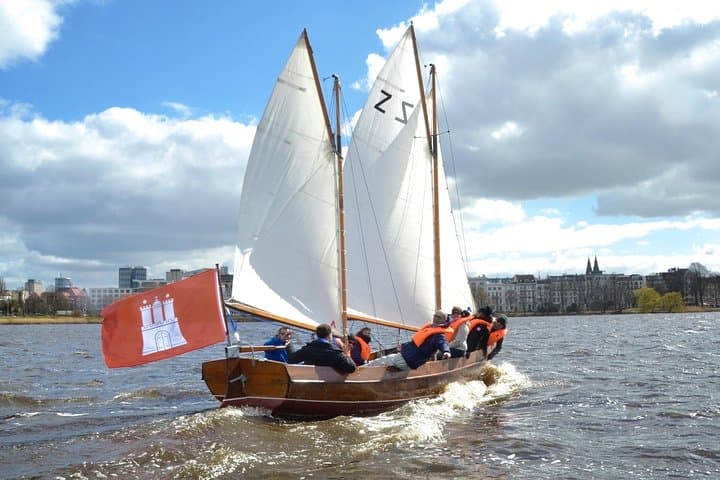 Sailing trip on the Hamburg Outer Alster — photo 2