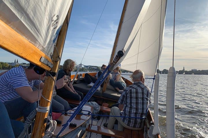 Sailing trip on the Hamburg Outer Alster — photo 3