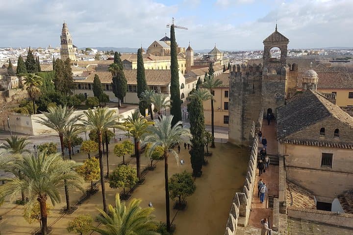 Private Tour von Córdoba mit Eintritt zur Moschee ab Sevilla — Foto 5